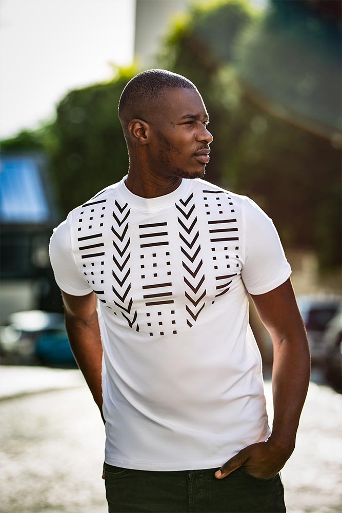T-Shirt "Soundiata" - Blanc avec imprimés noirs